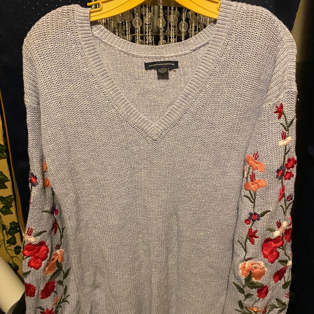 American Eagle Blue Floral Sweater